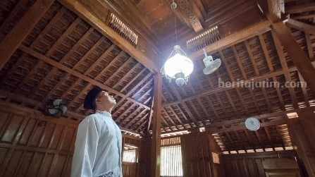 Suasana Masjid At Taqwa Godekan di Desa Tamanarum, Parang, Magetan, Jawa Timur.