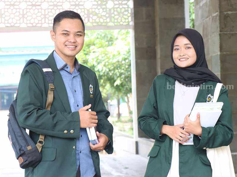 Mahasiswa Universitas Islam Negeri Sunan Ampel (UINSA) Surabaya