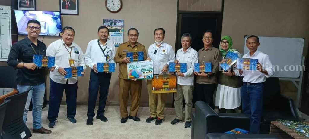 PHE WMO Serahkan Ribuan Paket Sembako di Bangkalan dan Gresik