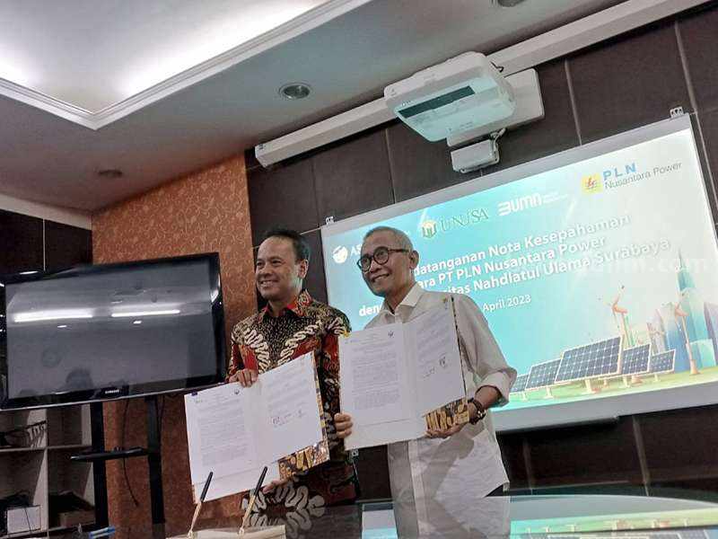 Rektor Unesa bersama Direktur Utama PT PLN Nusantara Power melakukan Penandatanganan MoU