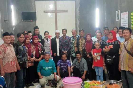 Tokoh Lintas Agama di Kediri Doa dan Buka Bersama di Gereja