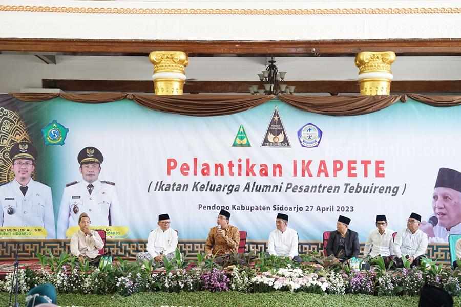 Bupati Gus Muhdlor dan para kyai alumni Ponpes Tebuireng Jombang
