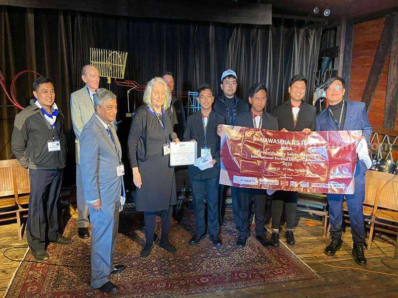 Tim Nawasena ITS Surabaya Juara Desain Kapal Feri di Amerika Tim Nawasena ITS meraih penghargaan pada International Student Design Competition 2023