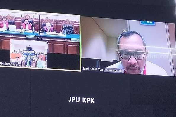 Jalani Tahap Dua, Sahat Simanjuntak Dibawa ke Rutan Medaeng Sahat saat menjalani sidang sebagai saksi di PN Tipikor secara virtual