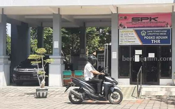 Disnaker Gresik Buka Posko Pengaduan THR Disnaker Gresik