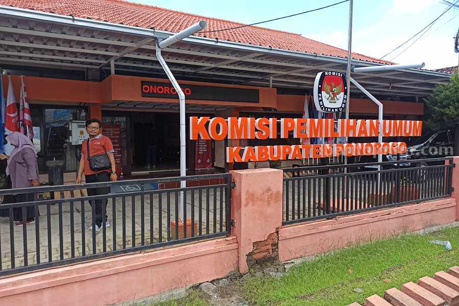 Tetapkan DPS, KPU Ponorogo: Ada Kenaikan 7.287 Pemilih Kantor KPU Ponorogo. (Foto/Endra Dwiono/Beritajatim.com)