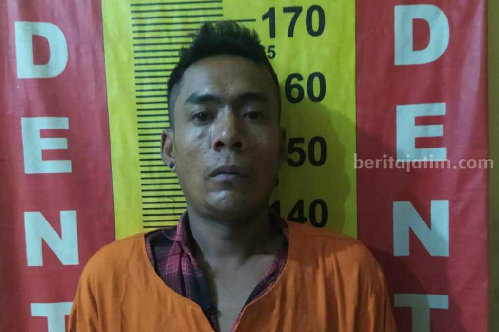 Manusia Silver Asal Lekok Pasuruan Hendak Pesta Sabu Selamat saat diamankan Polsek Lekok.