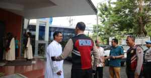 Polres Pamekasan Terjunkan Personel Amankan Giat Misa