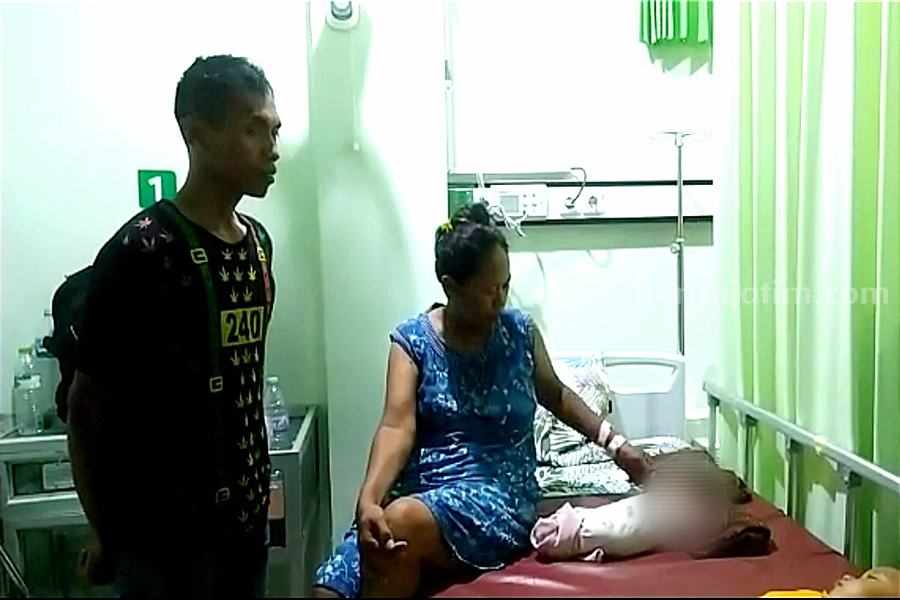 Ibu dan Bayi Tertahan di RS karena Biaya, Bupati Ponorogo Melunasinya Kuswoyo dan istrinya Siti Chotijah serta bayi yang baru dilahirkannya di Ponorogo. (Foto/Istimewa)