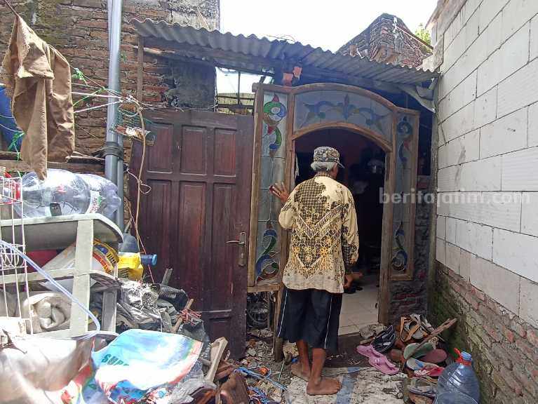 Polrestabes Surabaya Dituduh Minta Tebusan Kasus Narkoba, Ini Faktanya! Kondisi rumah YL di sekitar lokasi penangkapan. (Foto/Anggadia)