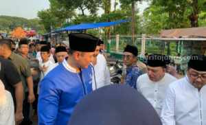 Safari Ramadhan, AHY Sapa Masyarakat Pamekasan