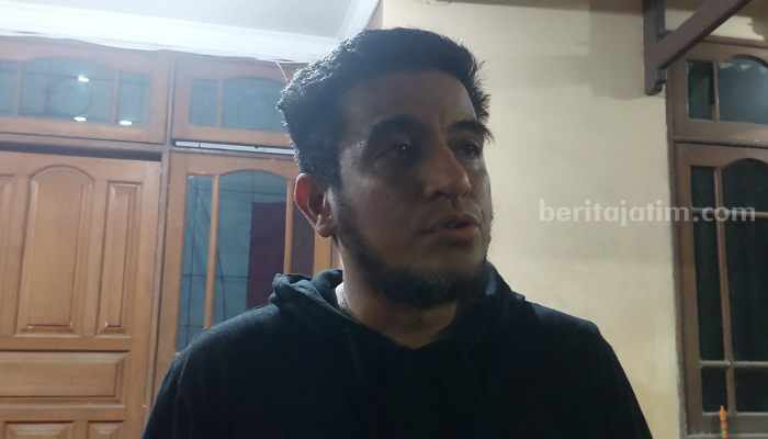 Yahya Alkatiri, Manajer Persebaya Surabaya saat ditemui di Mess, Jalan Dhoho. (Way)