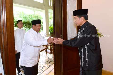 PDIP Umumkan Ganjar Capres, Jokowi Mania Tetap Dukung Prabowo Presiden