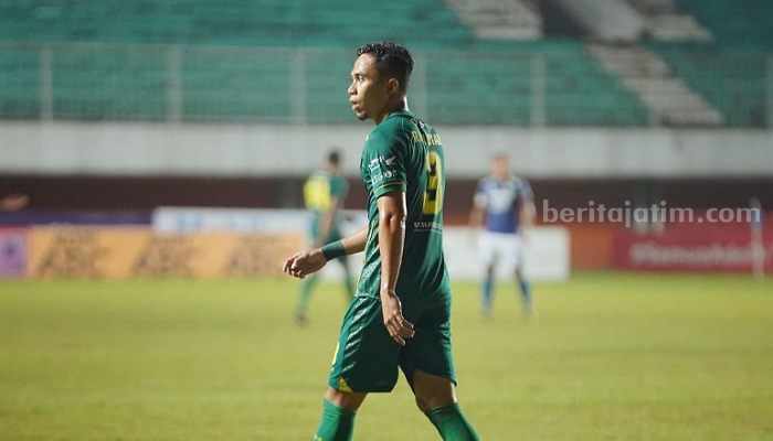 Reva Adi Resmi Kembali ke Persebaya Reva Adi, bek kiri Persebaya yang kembali. (Dok Reva Adi)