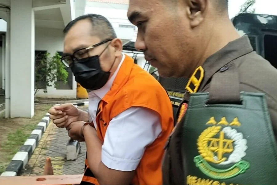 Terima Suap Dana Hibah Pokmas, Sahat Simanjuntak Disidang 23 Mei 2023 Sahat Simanjuntak