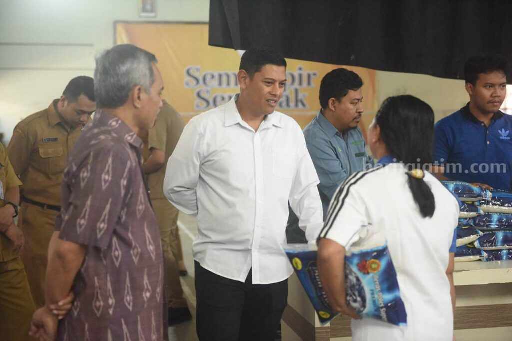Tinjau Operasi Pasar, Wali Kota Kediri : Tahun Ini Ramadhan Terstabil Foto Beritajatim