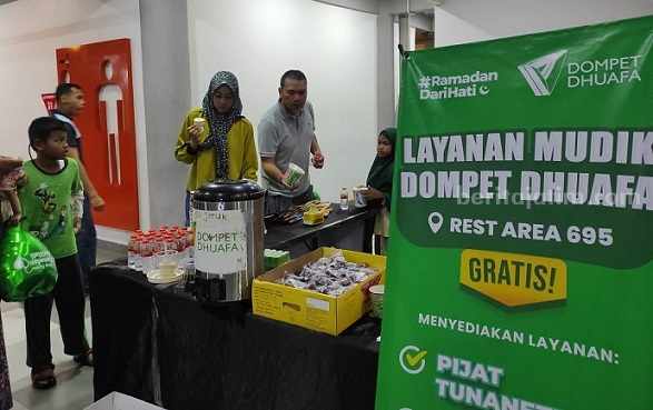 Di Tol Jombang-Mojokerto, Dompet Dhuafa Buka Layanan Gratis Bagi Pemudik dompet dhuafa