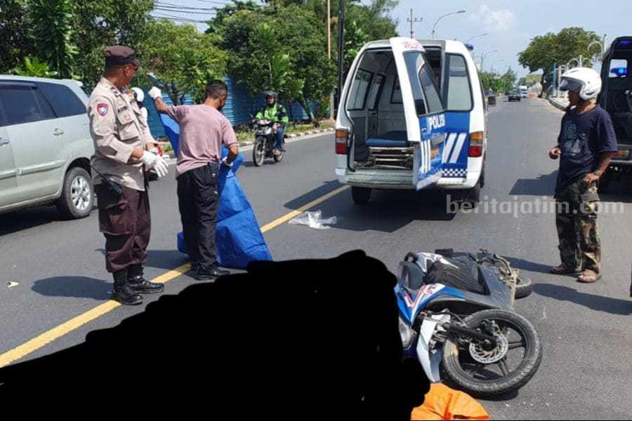 Tabrak Bus, Wanita Gresik Meninggal Terlindas Truk di Tuban kecelakaan tuban