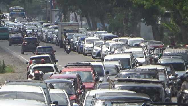Puncak Arus Mudik Diprediksi 5 April, Hindari Tanggal Tersebut! arus mudik