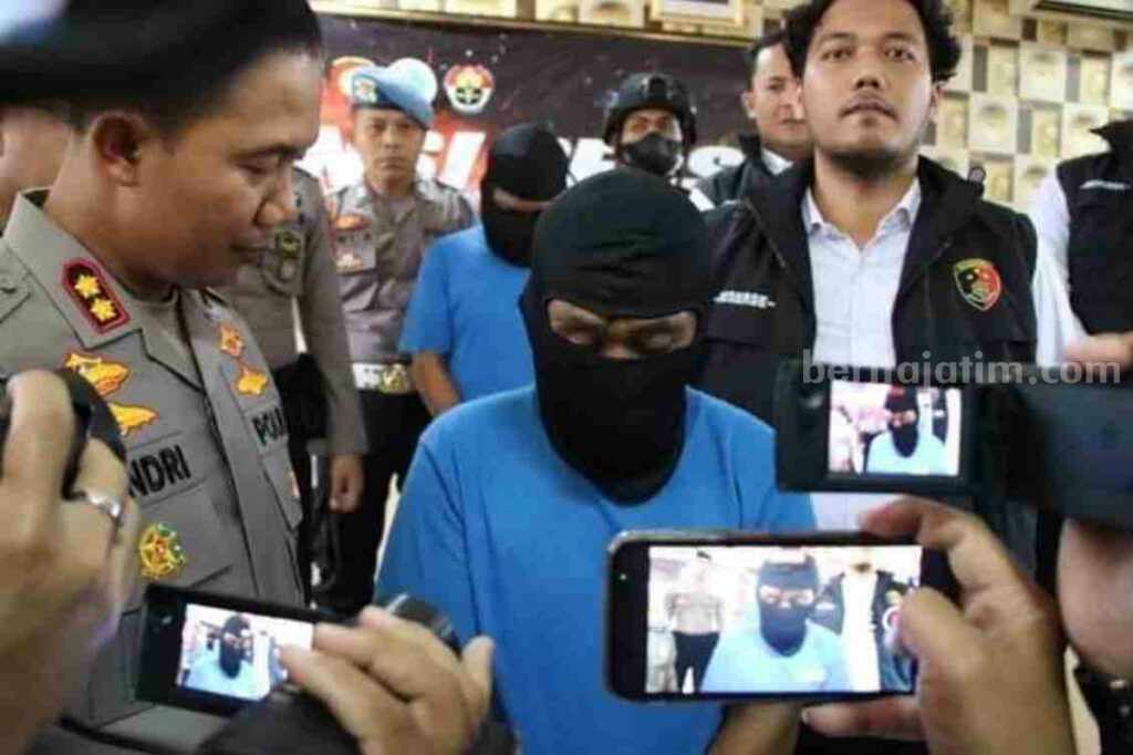 Kronologi Penangkapan Mbah Slamet, Dukun Berkedok Pengganda Uang Viral di TikTok Mbah Slamet, seorang dukun yang ditangkap polisi. (Humas Polres Banjarnegara)