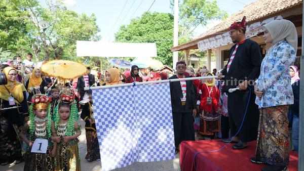 Festival 'Tan Pangantanan' di Pantai Lombang Sumenep