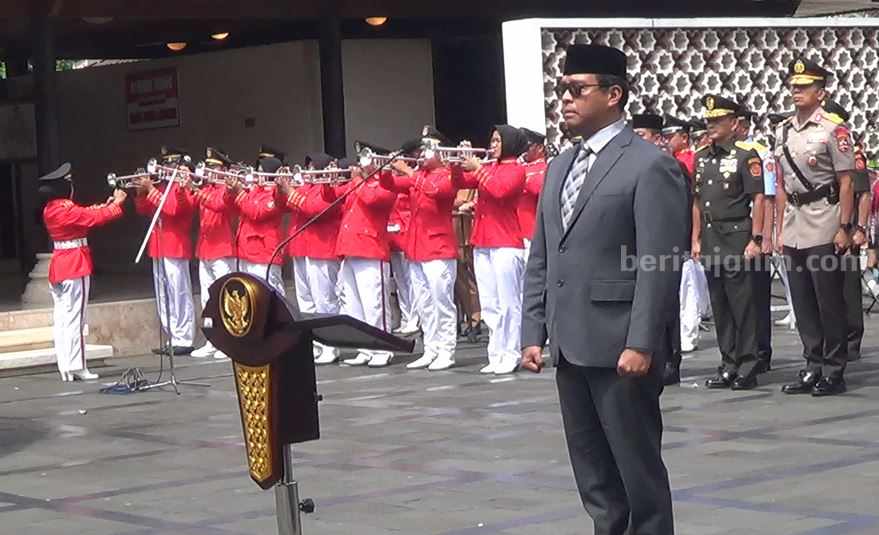 Gubernur Lemhannas Andi Widjajanto memimpin upacara ziarah di Makam Bung Karno Kota Blitar