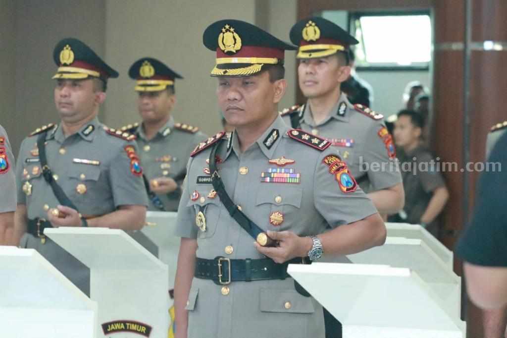 AKBP Suryono yang sebelumnya menjabat Kapolres Madiun Kota kini resmi menjadi Kapolres Tuban menggantikan AKBP Rahman Wijaya. [Foto: Beritajatim.com]