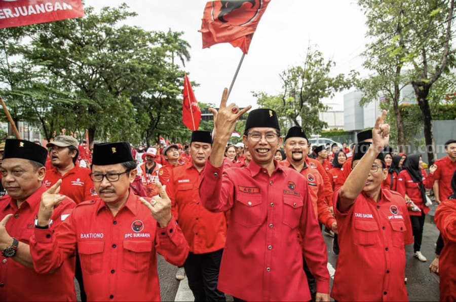 Pendaftaran Bacaleg PDI Perjuangan Kota Surabaya ke KPUD setempat, Kamis (11/5/2023).