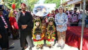 Festival 'Tan Pangantanan' di Pantai Lombang Sumenep