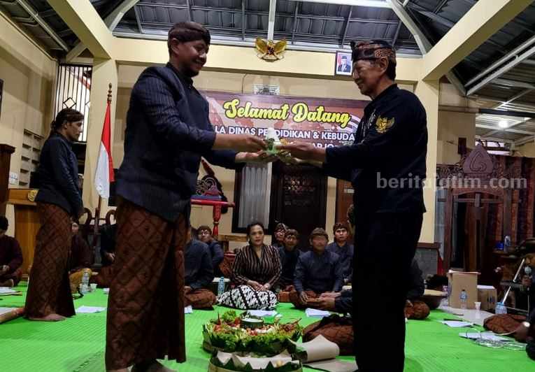 Pertemuan dengan Paguyuban Sekarpalupi Sidoarjo.