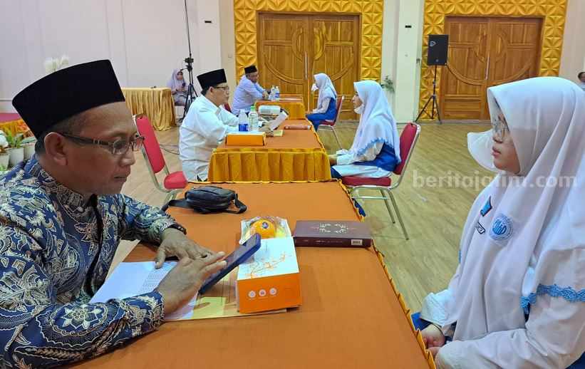 Munaqosyah Tahfidzul Alquran yang digelar SMP Al Falah Deltasari Sidoarjo, Rabu, 24 Mei 2023.