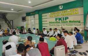 Suasana perayaan dies natalis ke-42 FKIP Unisma (Dani Alifian/beritajatim.com) Suasana perayaan dies natalis ke-42 FKIP Unisma (Dani Alifian/beritajatim.com)