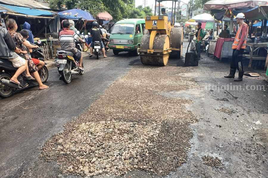 perbaikan jalan