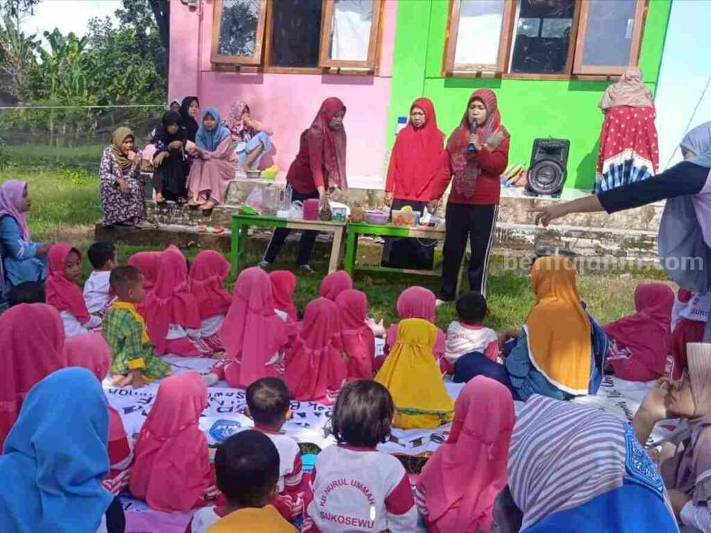 Bacaleg Nasdem Bojonegoro Mesa Indri Savita yang berangkat dari Guru PAUD.