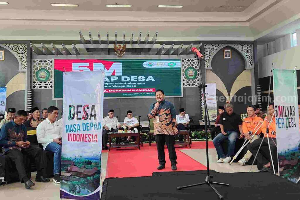Kepala BPI Kemendes PDTT saat menyampaikan materi (Foto: Dani Alifian/beritajatim.com)