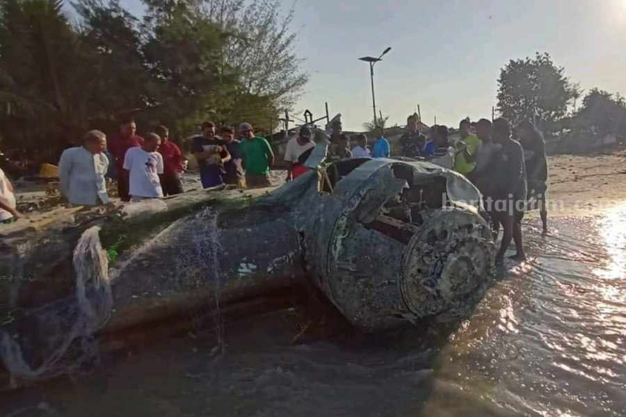 Bangkai pesawat di Lamongan