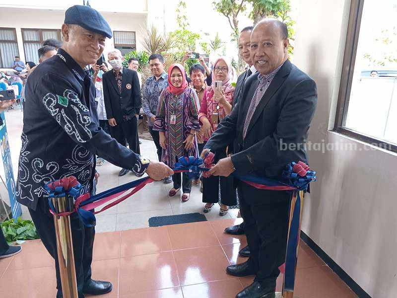Lewat Klinik UMKM Go Public, Universitas Narotama Dorong Pelaku UMKM di Jatim Naik Kelas Peresmian Klinik UMKM Go Public di Universitas Narotama Surabaya
