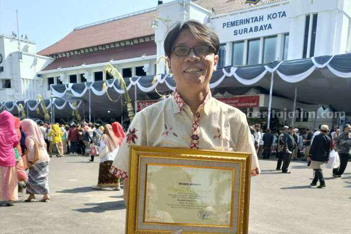 Mamuk Ismuntoro