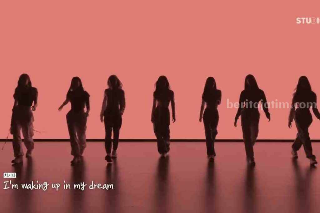Foto: Cuplikan video musik lagu "Dream" milik Baby Monster yang baru rilis. (YouTube/BABYMONSTER).