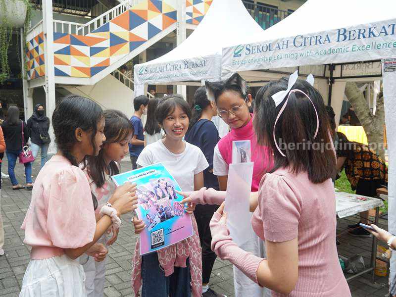 SMP Citra Berkat Surabaya Gelar Youth Fest 2023 SMP Citra Berkat Surabaya menggelar Youth Fest 2023