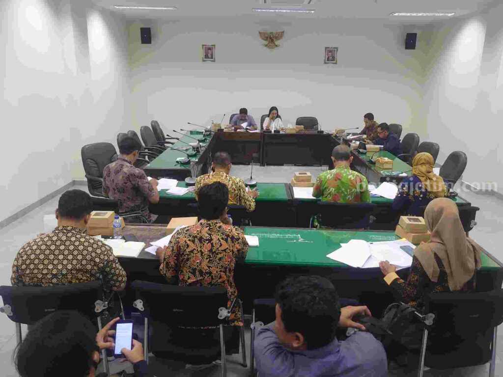 Rapat pansus 2 DPRD Bojonegoro.