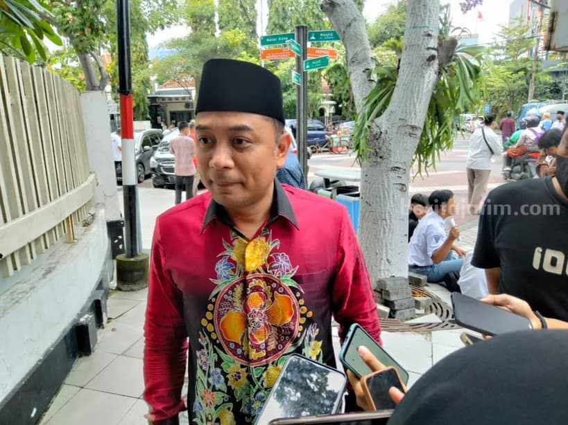 Ingatkan Jajarannya Terkait Pungli, Eri Cahyadi: Kalau Sudah Terjadi, ‘Remek’ Sampean Wali Kota Surabaya, Eri Cahyadi
