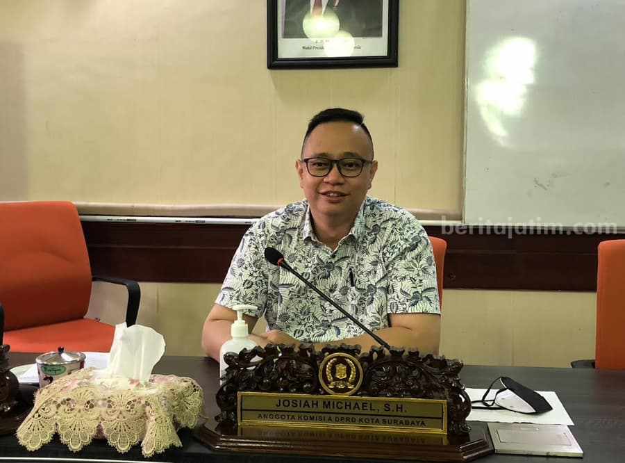 Josiah Michael, Ketua Bapemperda DPRD Kota Surabaya.