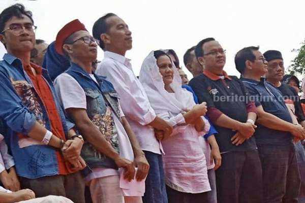 Ketua JAKA yang juga Alumni Fakultas Ekonomi Unair, Teguh Prihandoko.