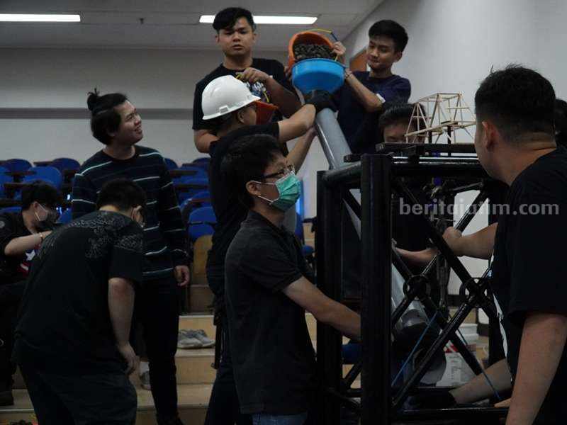 Petra Civil Expo 2023 Hadirkan 3 Kompetisi Nasional Himpunan Mahasiswa Teknik Sipil (Himasitra) UK Petra Surabaya kembali menggelar Petra Civil Expo (PCE) 2023.