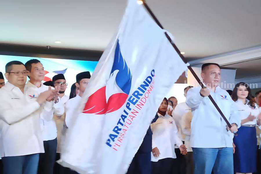 HT saat pelantikan pengurus DPW Perindo Jatim dan konsolidasi pengurus DPD se-Jatim
