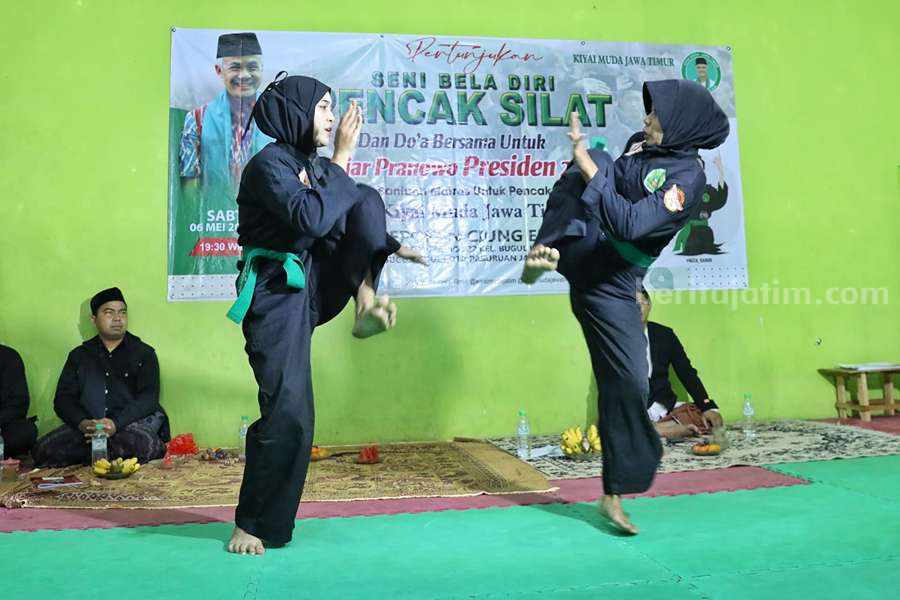 Perkuat Karakter Pemuda, Kiai Muda Gelar Pertunjukan Pencak Silat Pertunjukan Seni Bela Diri Pencak Silat bersama Padepokan Ciung Elang