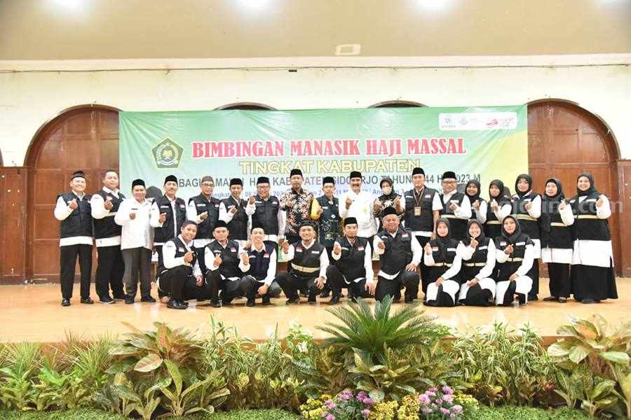 2.300 CJH Sidoarjo Dapat Pesan Khusus dari Gus Muhdlor Bupati Sidoarjo H. Ahmad Muhdlor Ali (Gus Muhdlor) dan para pendamping haji asal Sidoarjo