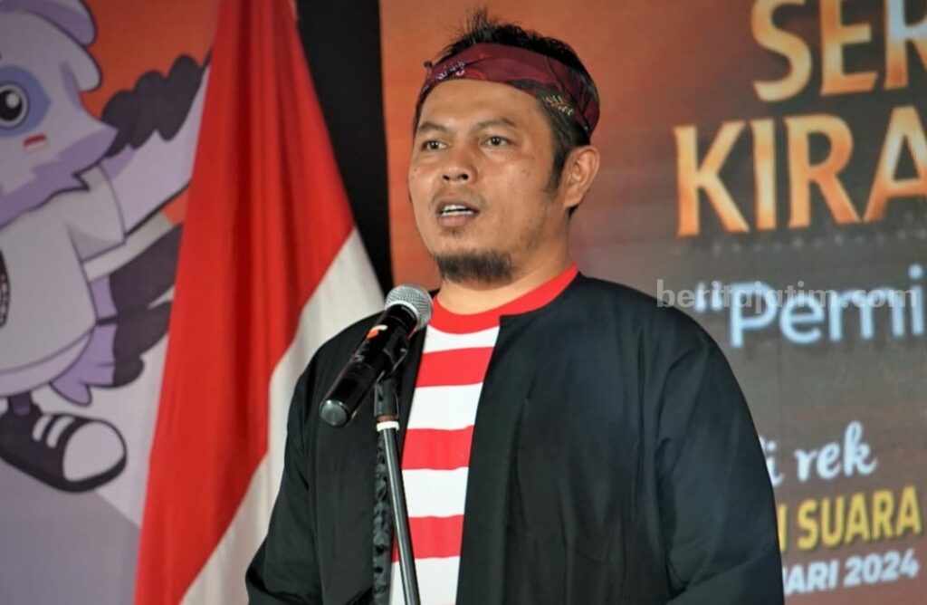 Ketua KPU Jatim, Choirul Anam