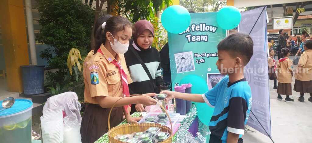 Gelar UKK, Siswa SDN Pagesangan Surabaya Pamerkan Produk Unggulan Ramah Lingkungan
